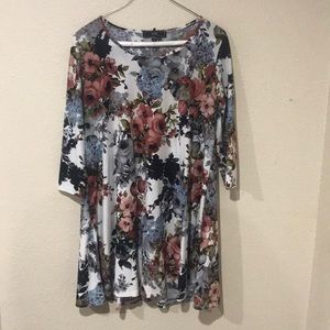 Vibe floral long sleeve dress